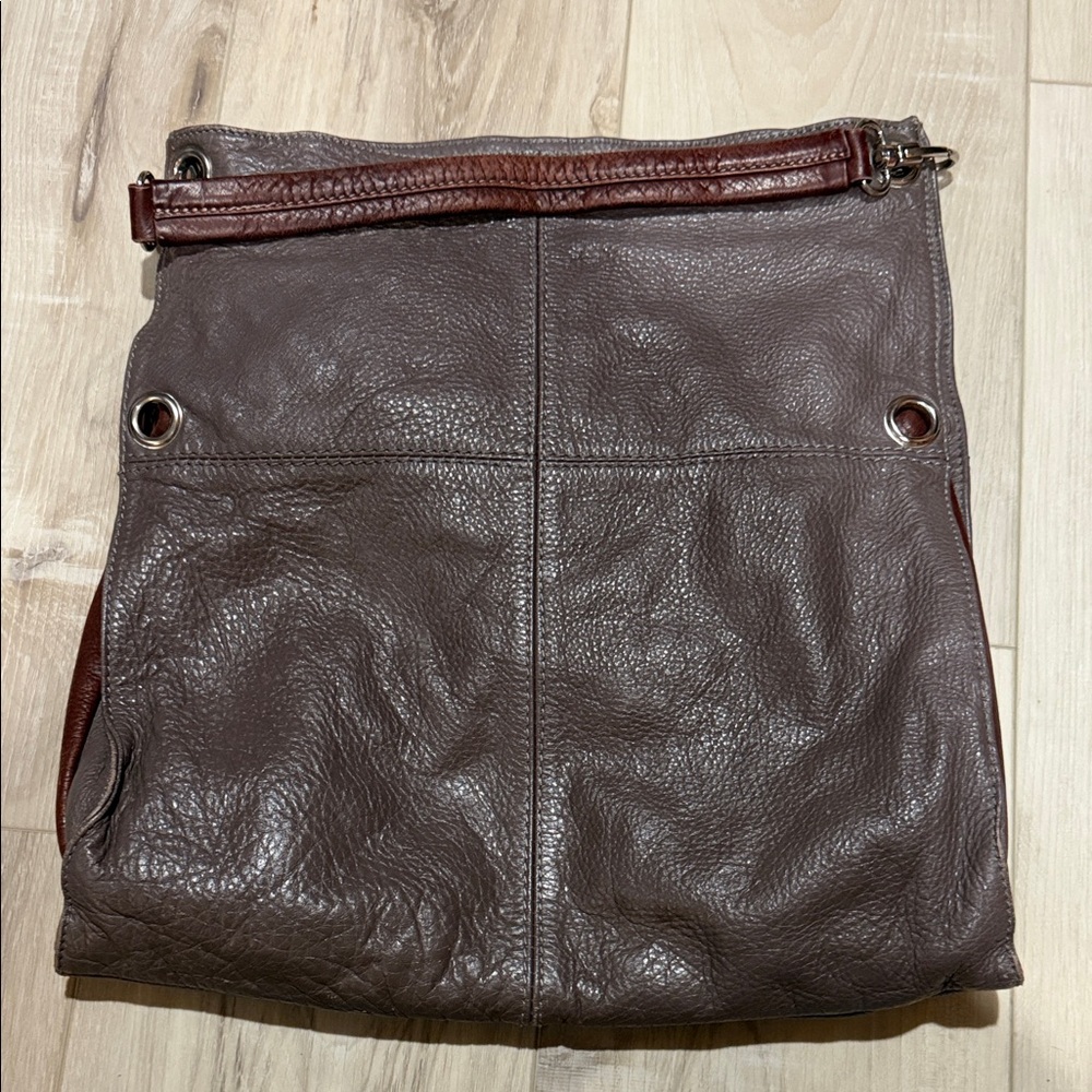 Elegant Brown Leather Shoulder Bag